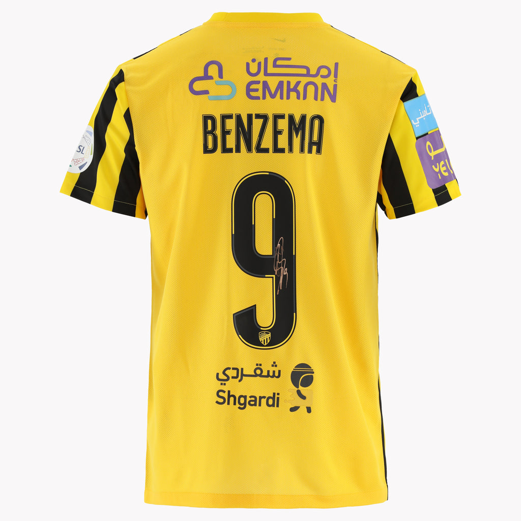 Close-up of Karim Benzema Al-Ittihad Home 2023-24 Back Signed Shirt, Benzema's signature.