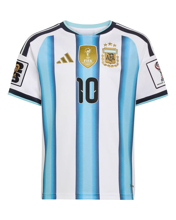 قميص موقع من الأسطورة ليونيل ميسي مع  الأرجنتين نسخة كأس العالم 2022 