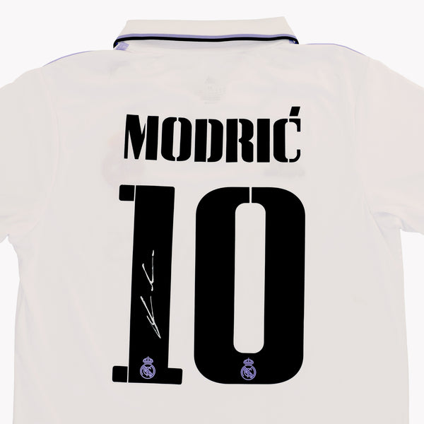 Back view of Modric's Real Madrid Home 2022-23 shirt, displayed in premium condition.