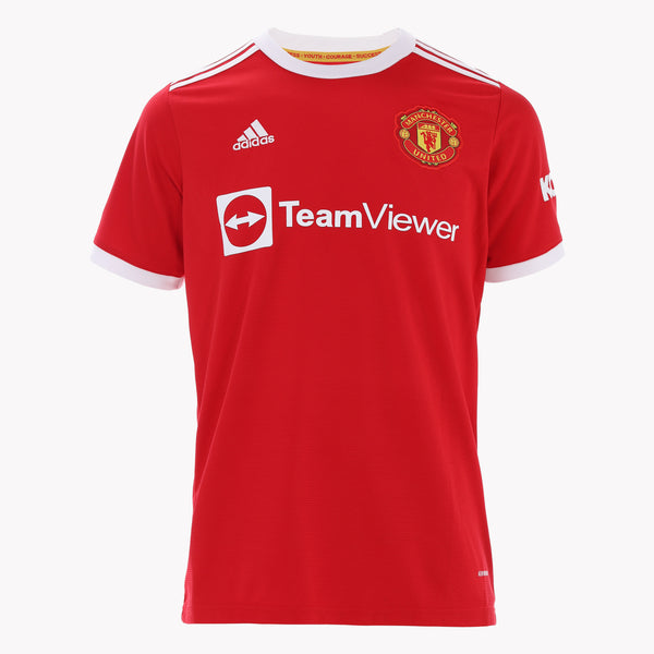 Close-up of Fernandes Manchester United Back Signed Shirt, highlighting signature.