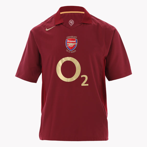 Back view of Thierry Henry's Arsenal 2005-06 Edition shirt, displayed in premium condition.